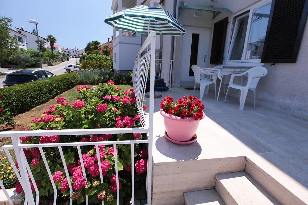 פורץ Apartments Laguna 0*,